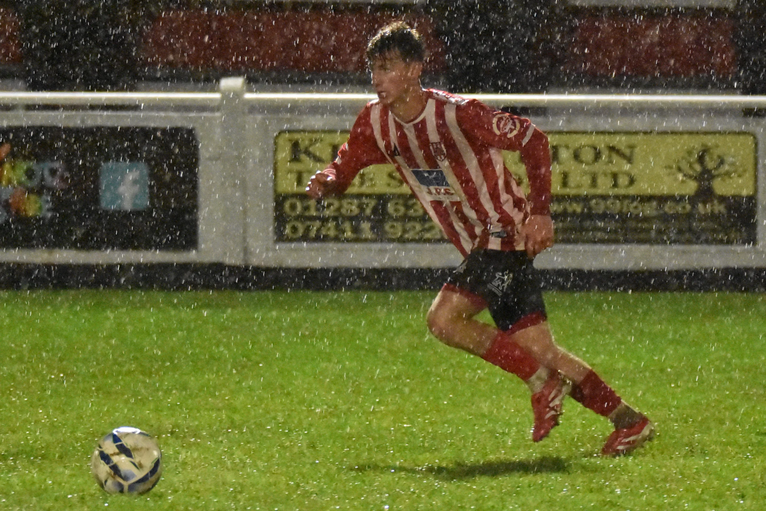 Alfie Doherty in the rain