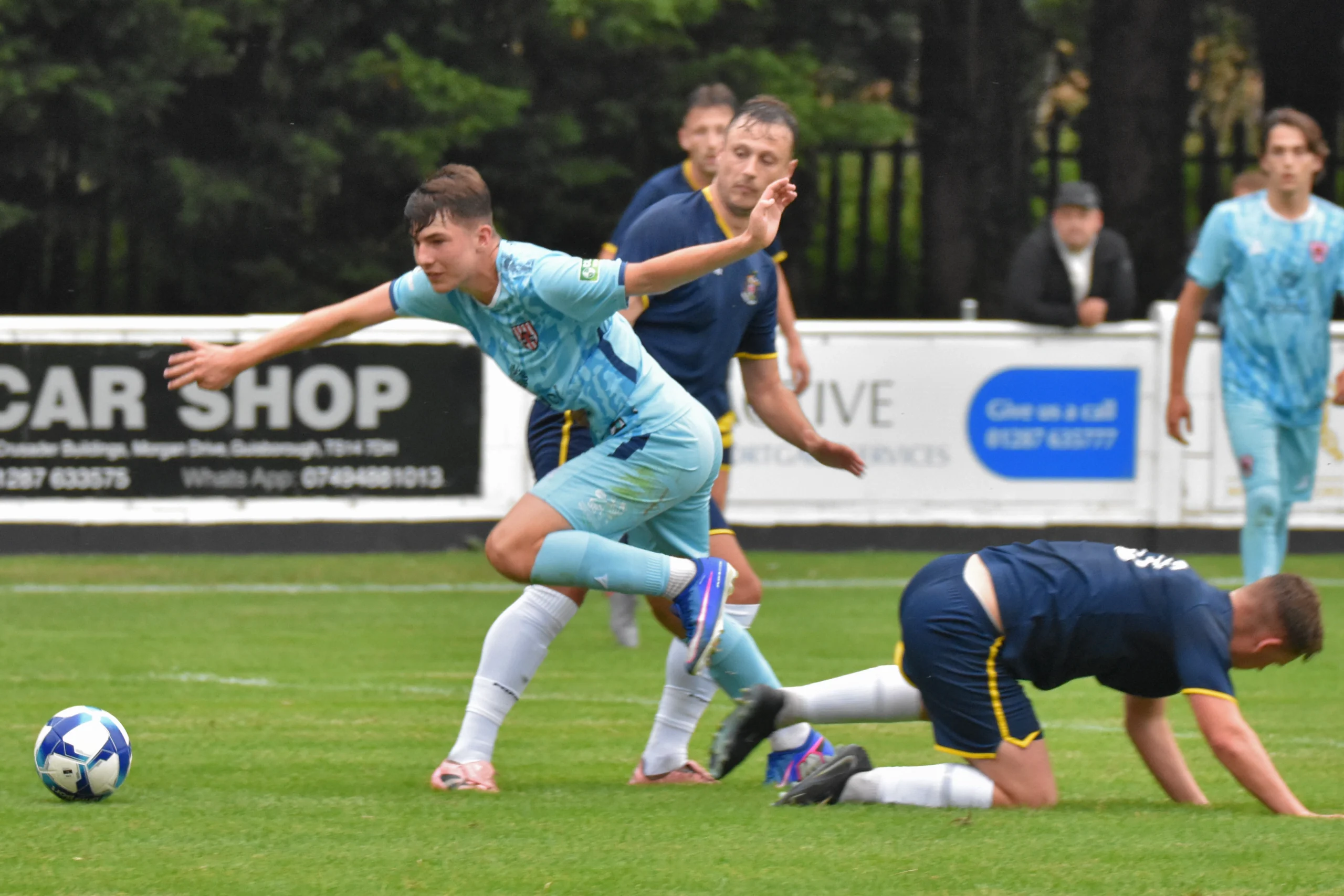 260714_JBM_0295 Billy Waller successfully dribbles through two Marske defenders.